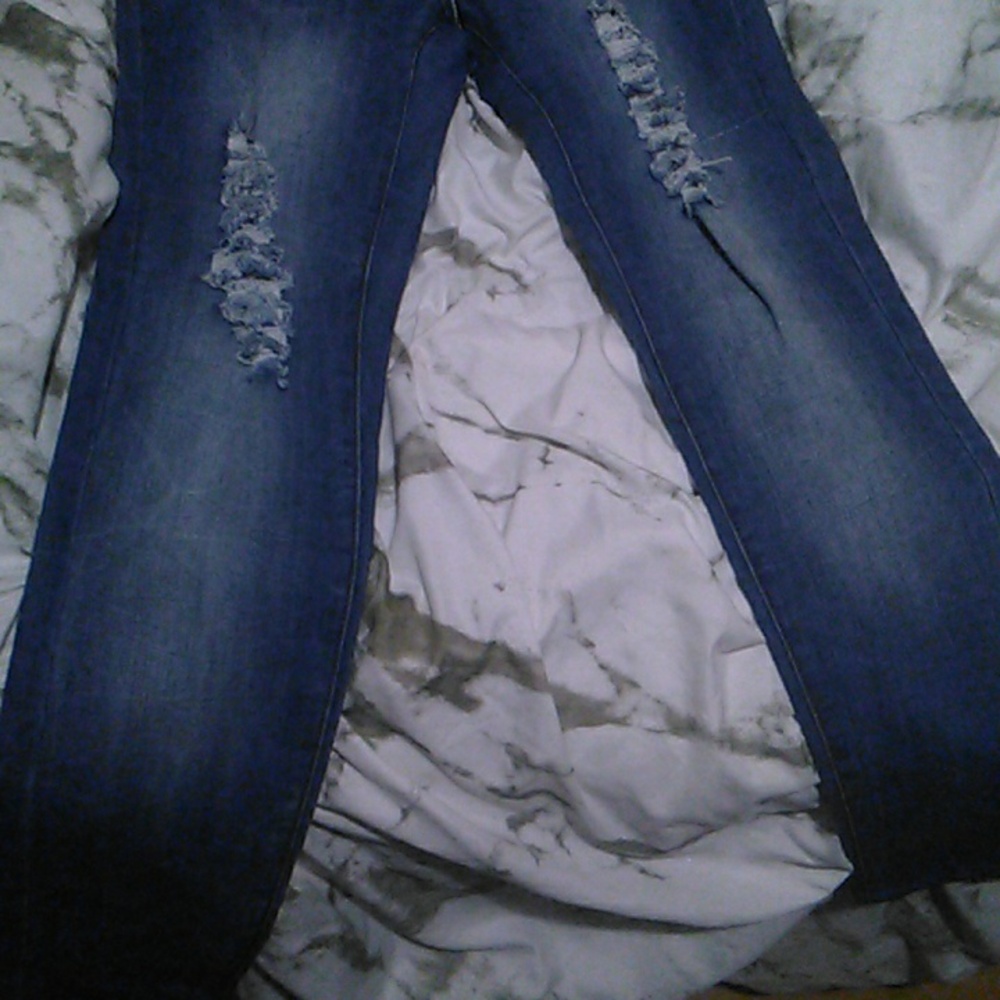 Jeans - Picture 2 of 3